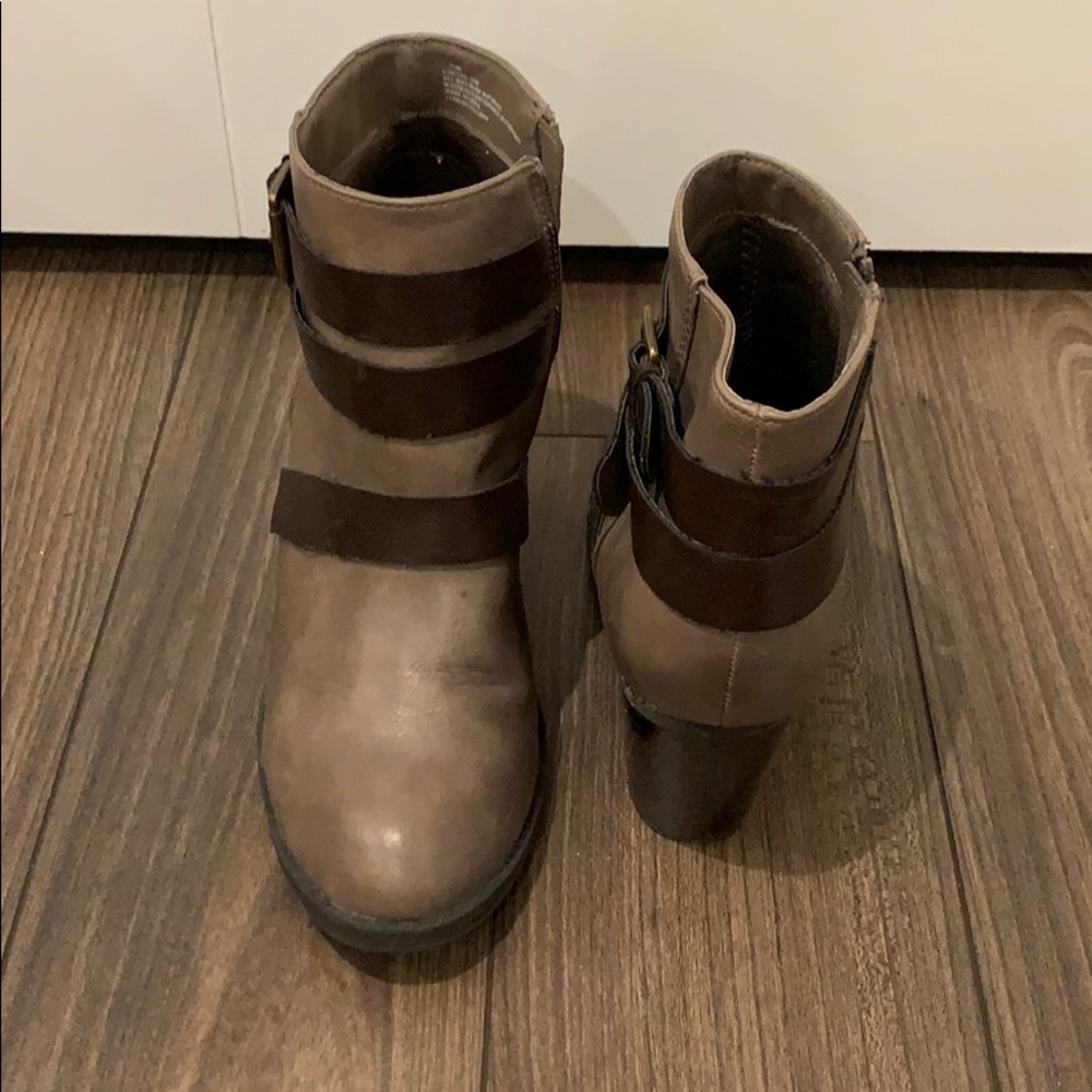 Rampage booties size 7.5
